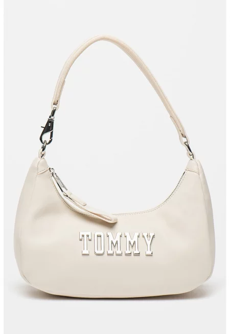 Чанта за рамо от еко кожа с метално лого - Крем