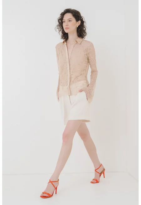 Дантелена риза с дълги ръкави