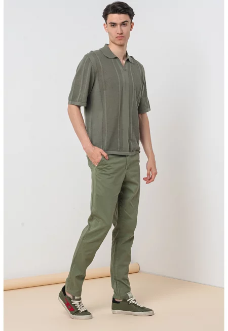 Памучна тениска с яка