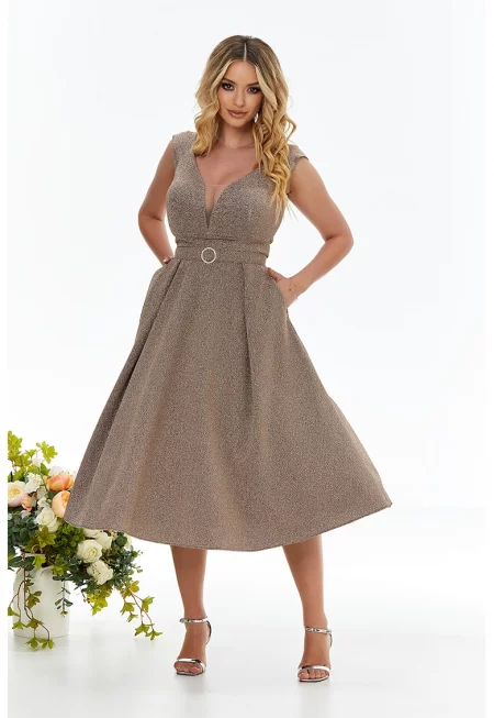 Разкроена бляскава рокля с изрязано деколте - Сиво-кафяв