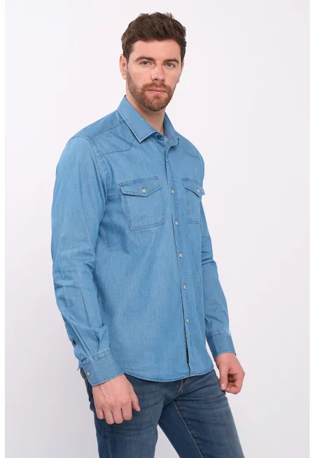 Риза с джобове на гърдите