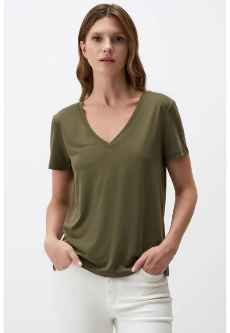 Тениска с модал с шпиц