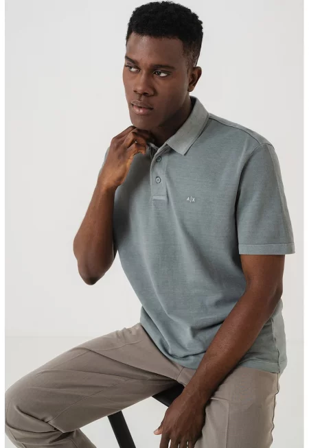 Тениска с яка и лого