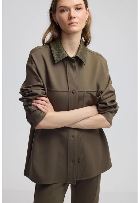 Яке със сплетена яка