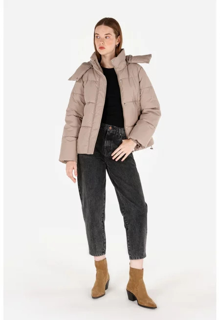 Зимно яке с цип и висока яка - Бежов