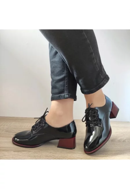 Ежедневни дамски обувки  550020A 01-L черен лак - черен