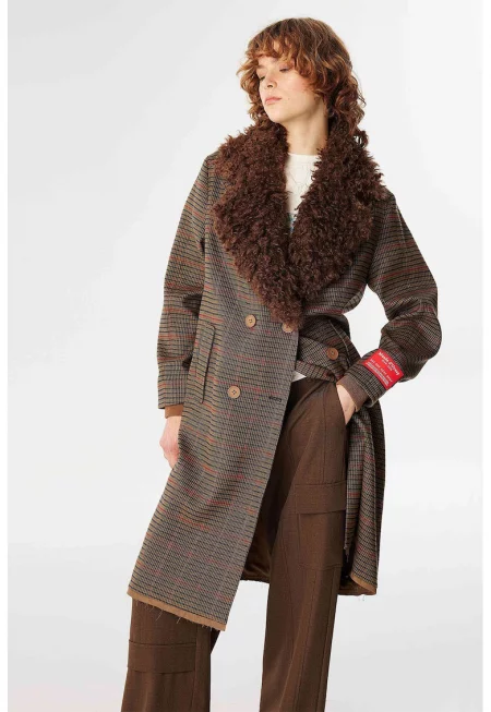 Карирано двуредно палто - Тъмнокафяв/Бледочервен