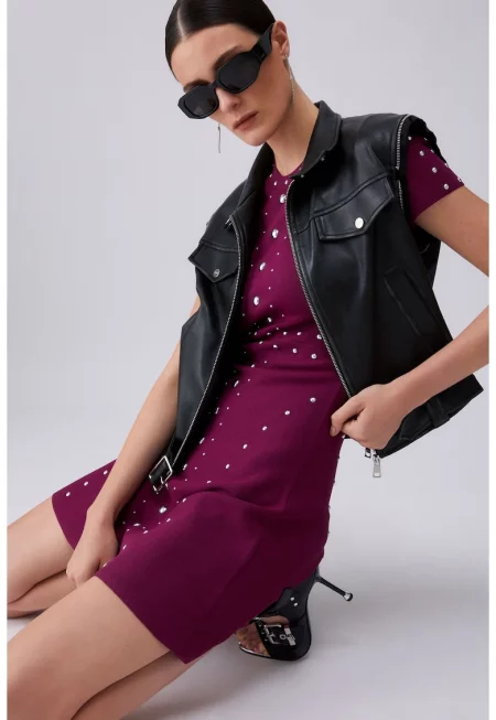 Къса рокля с нитове - Виолетов