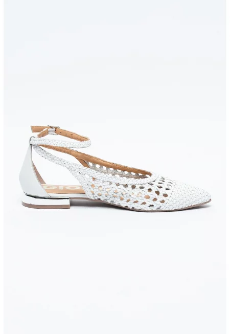 Кожени пантофки Dell с остър връх - Бял