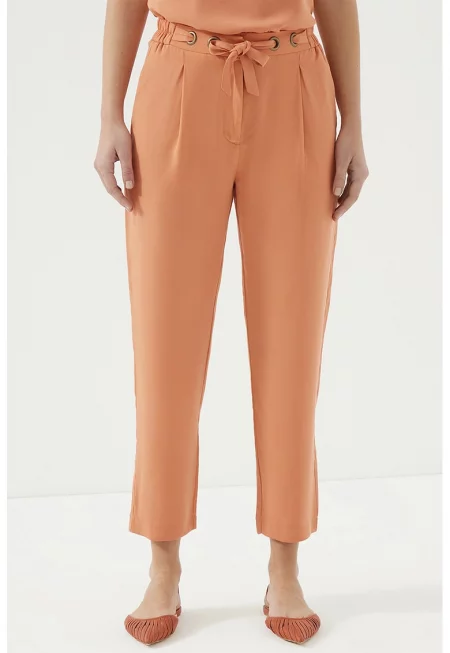 Панталон над глезена