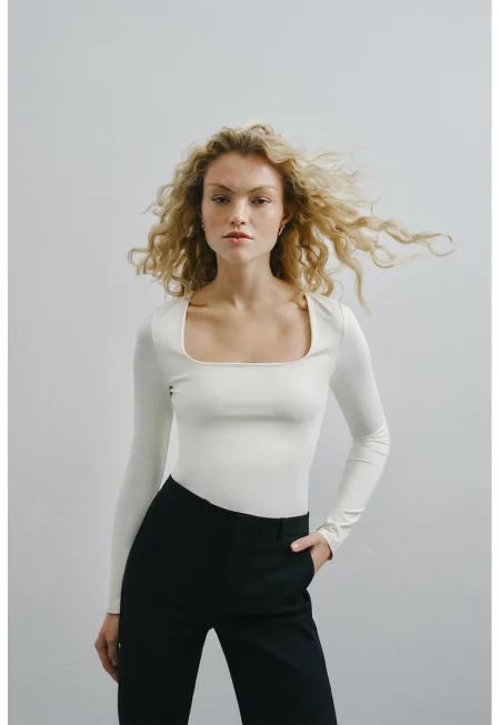 Слим блуза с квадратно деколте