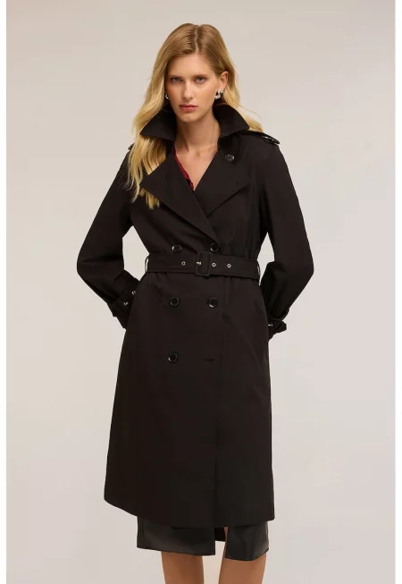 Тренч с колани