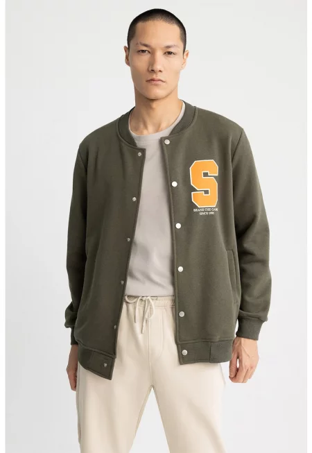 Яке с джобове с цип