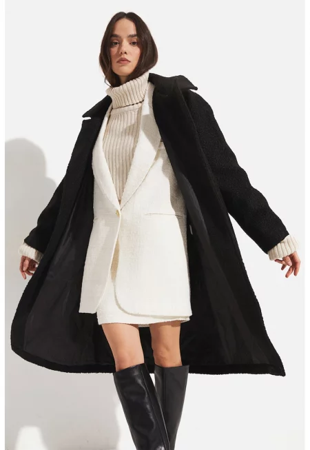 Дълго палто с релеф - Черен