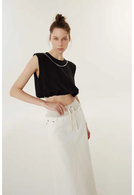 Къс топ с верижка