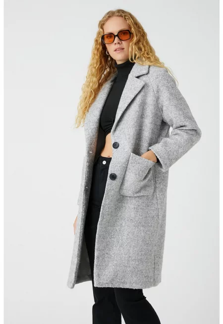 Палто с вълна и джобове