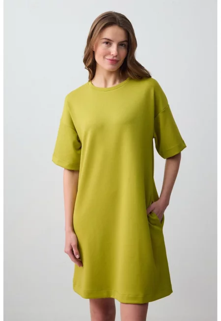 Разкроена рокля с модал