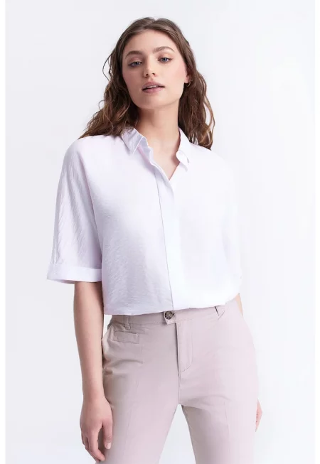 Риза със средни ръкави