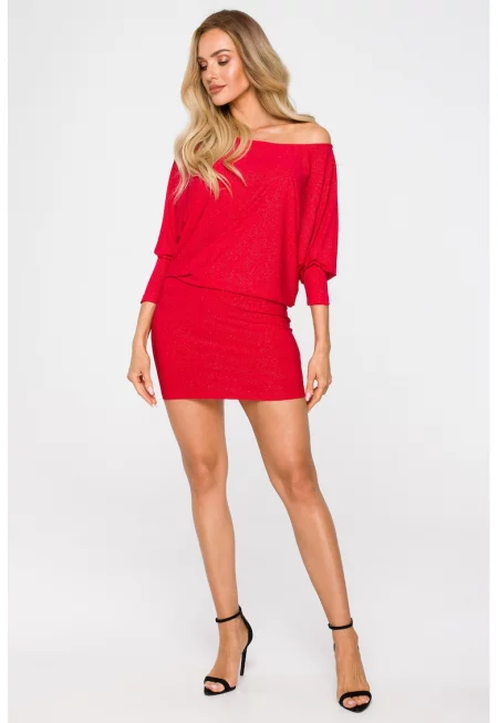 Рокля с дълбоко деколте