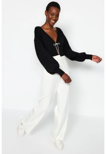 Скъсена жилетка с панделка