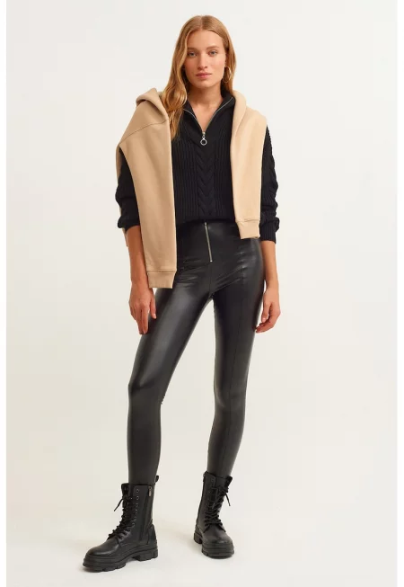 Слим клин от еко кожа с цип - Черен