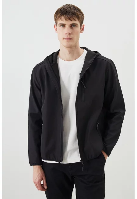 Яке с джобове встрани