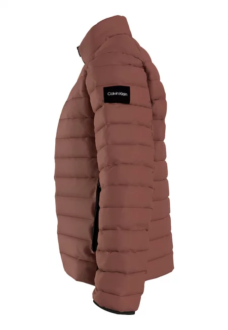 Зимно непромокаемо яке с капитониран дизайн