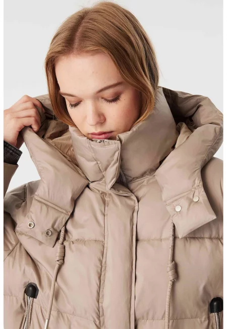 Зимно яке с качулка