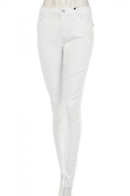 Дрехи Дънки VERO MODA