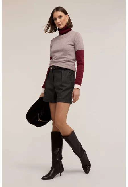 Къс панталон с висока талия