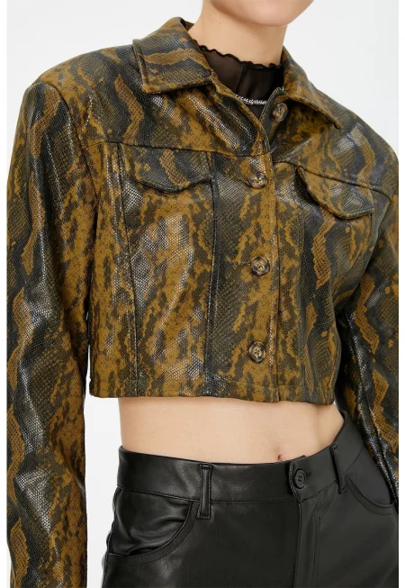 Късо яке с животинска шарка