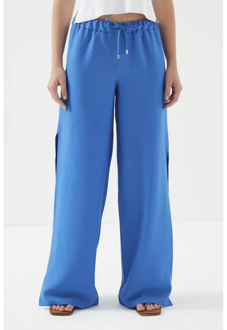 Панталон с широк крачол и цепки встрани