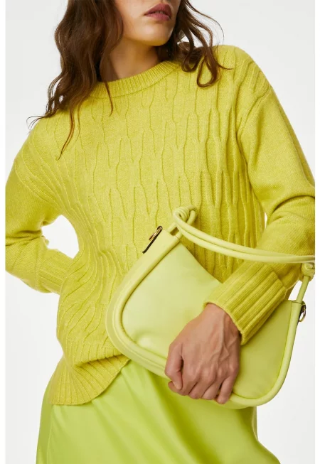 Пуловер с овално деколте и паднали ръкави