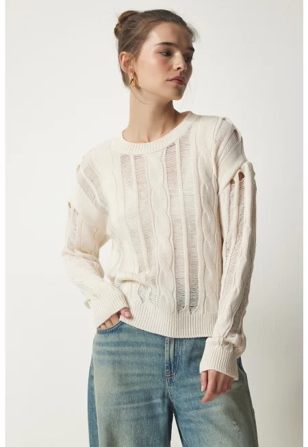 Пуловер с прозиращи зони