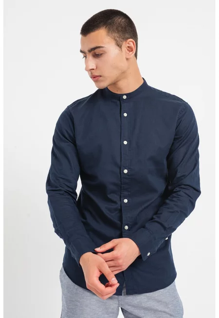 Риза с лен и малка овална яка