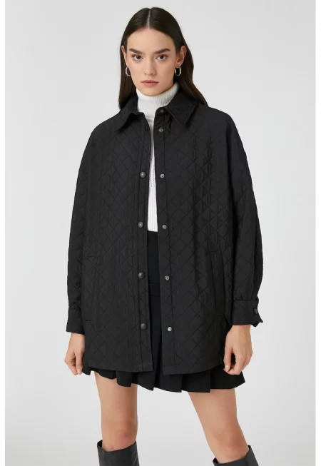 Уголемено капитонирано яке