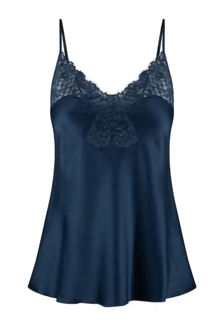 Горна шпиц пижама с дантела