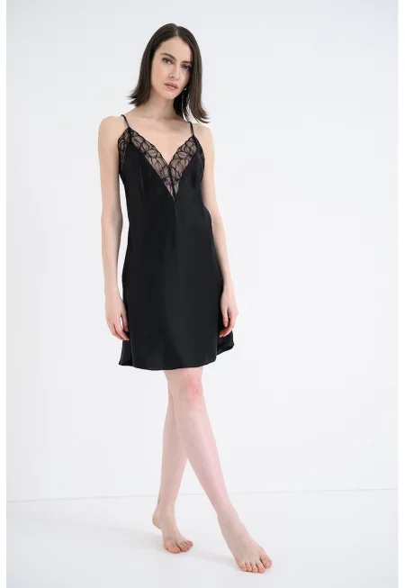 Копринена нощница с дантела - Черен