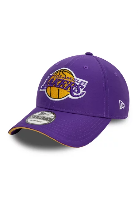 Шапка с апликация Lakers