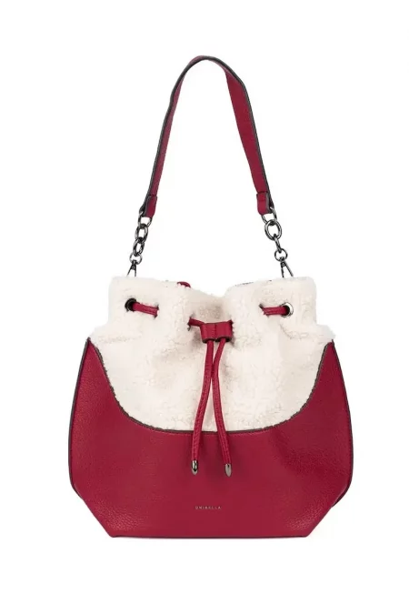 Червена дамска чанта с подплата тип бархат -  практична и елегантна