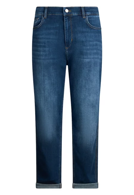 Дънки със средновисока талия и джобове