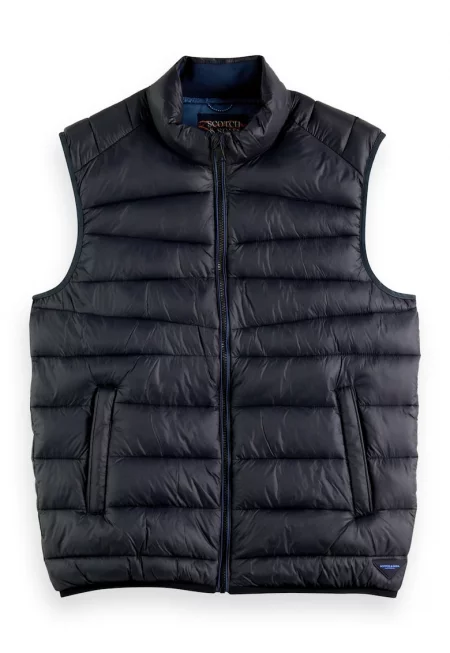 Капитониран елек с джобове встрани