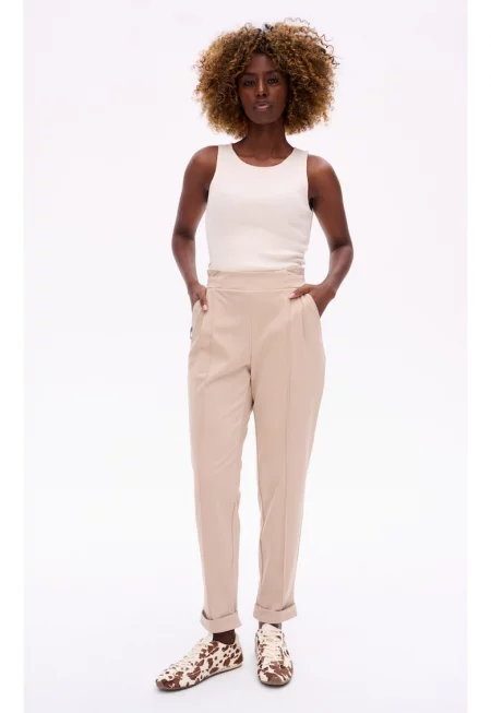 Конусовидни панталони Shazam