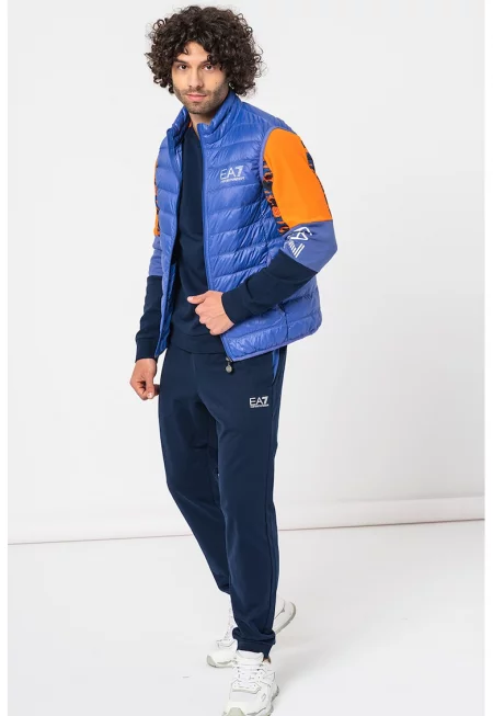 Олекотен пухен елек с цип