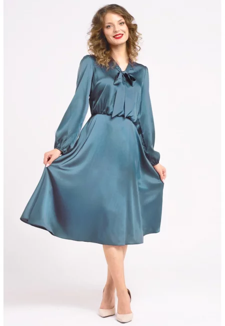 Сатинирана рокля с панделка