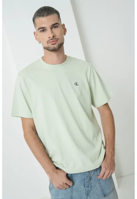 Семпла тениска с овално деколте