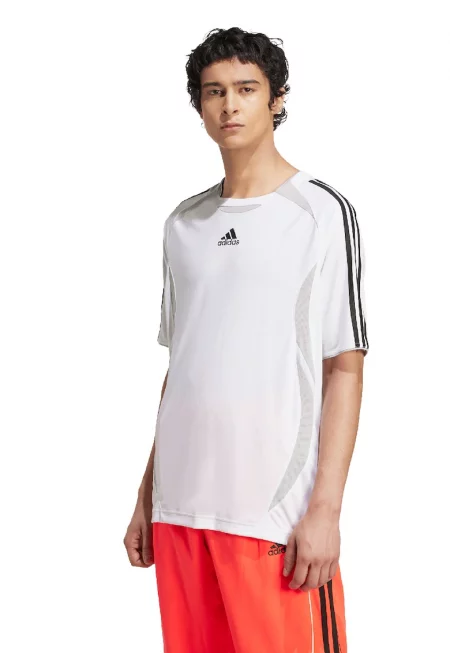 Тениска с контрасти