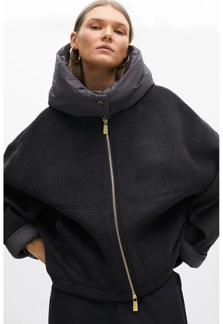 Уголемено късо палто с вълна