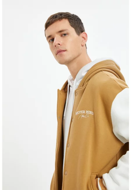 Яке бомбър с качулка и паднали ръкави