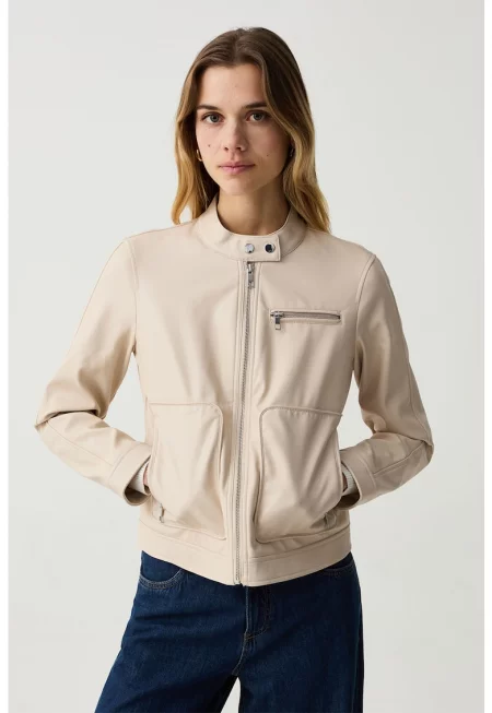 Яке с ниска яка